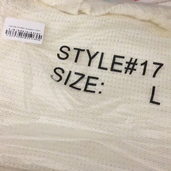 hi-low side split Cold Shoulder loose knit top - Picture 4 of 5